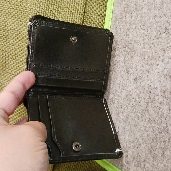 Wallet - Picture 4 of 4